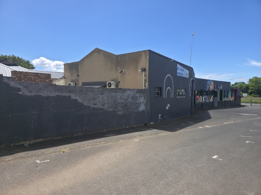 Commercial Property for Sale in Cambridge West Eastern Cape